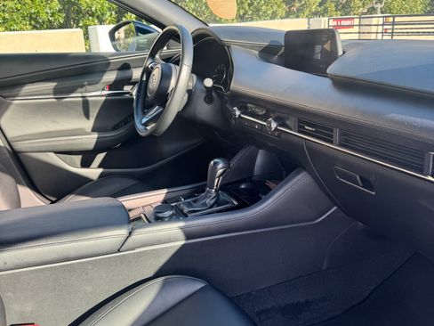 Used 2024 MAZDA MAZDA3 s FWD image 23