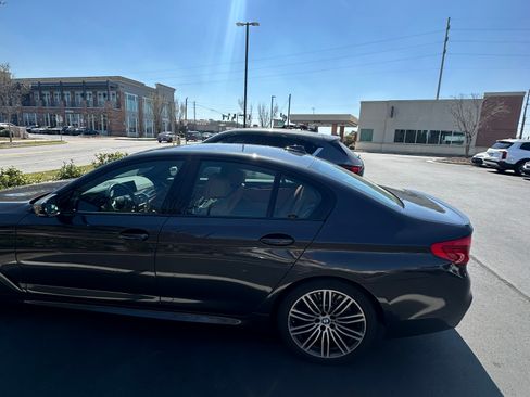 Used 2020 BMW M550i xDrive M550i xDrive Sedan 4D w/ Premium Package image 13