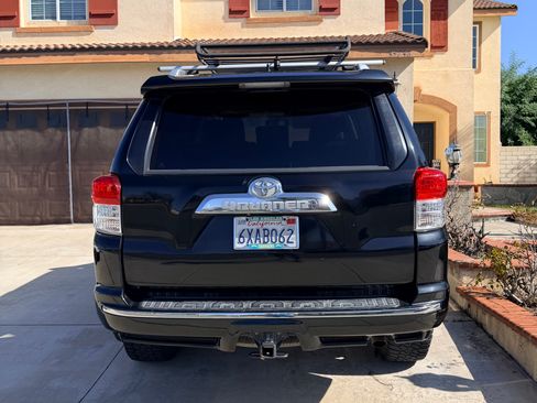 Used 2012 Toyota 4Runner Limited image 4