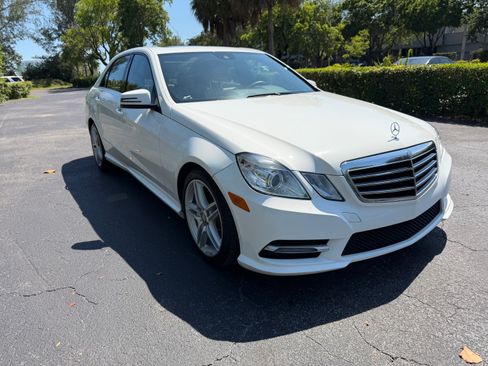 Used 2013 Mercedes-Benz E 350 Sedan image 2