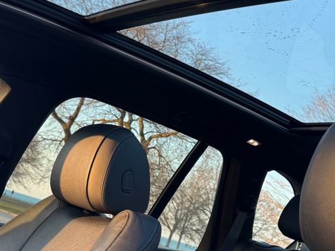 Used 2019 BMW X5 xDrive40i w/ Premium Package 2 image 10