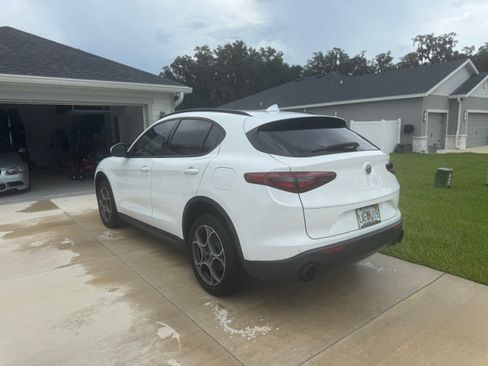 Used 2022 Alfa Romeo Stelvio Sprint image 6
