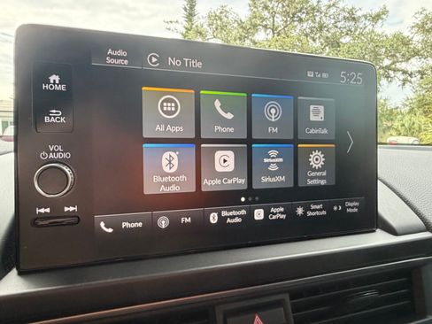 Used 2024 Honda Pilot TrailSport image 16