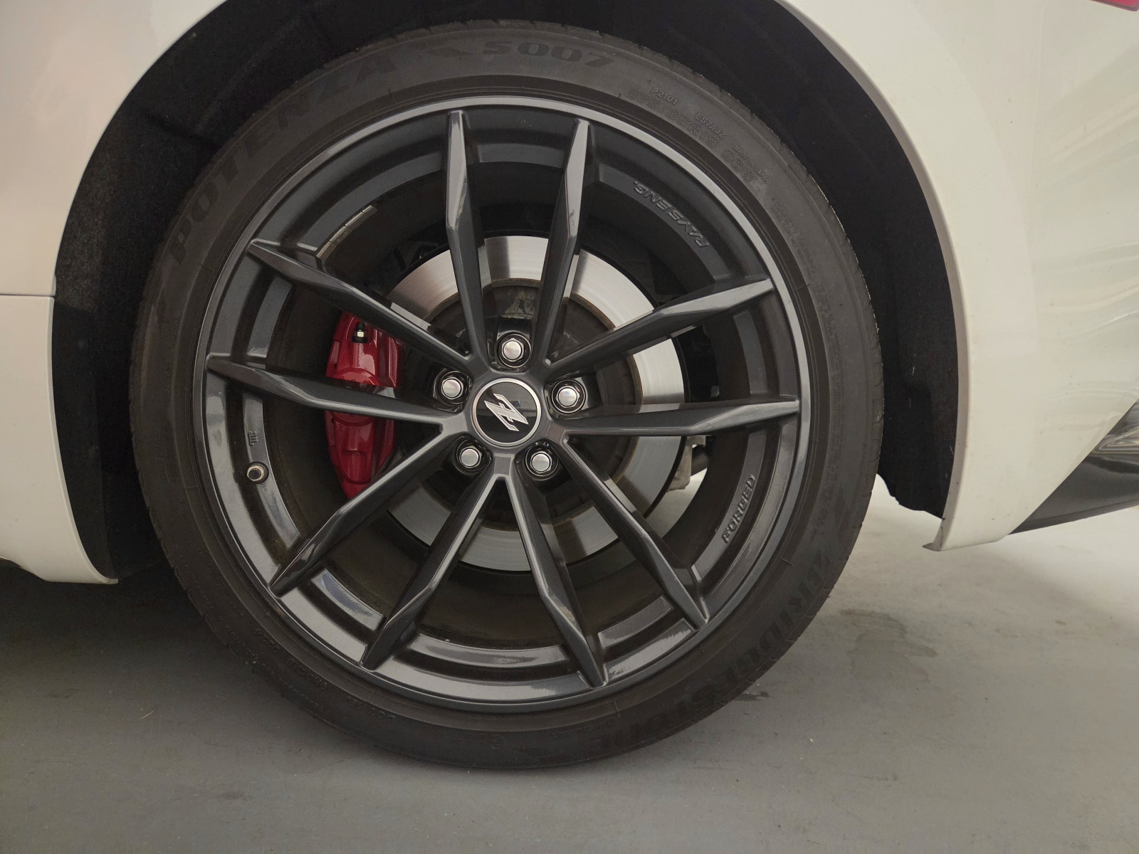 Used 2024 Nissan Z Performance w/ Floor Mat Package RWD image 9