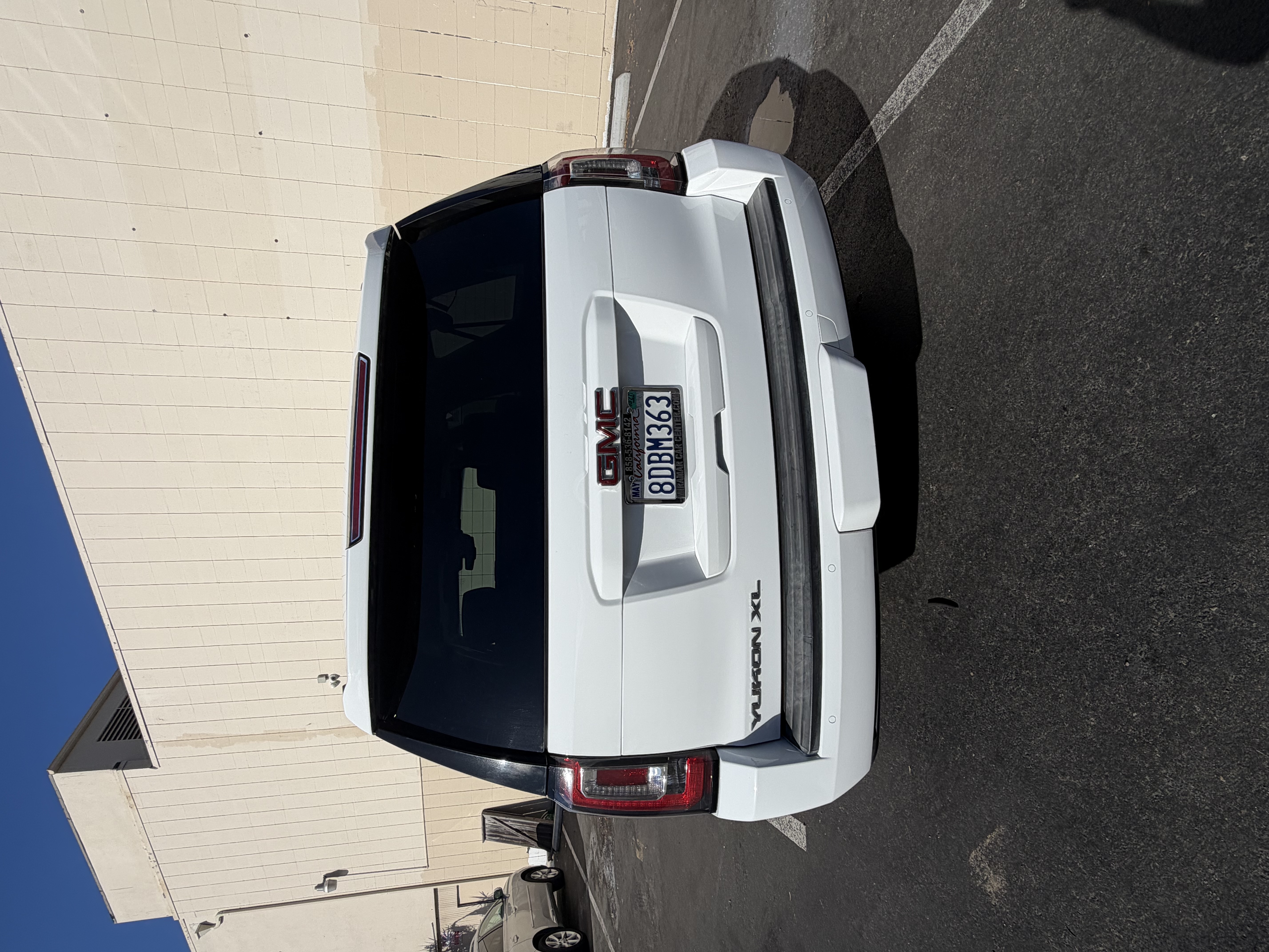 Used 2017 GMC Yukon XL SLT w/ Open Road Package RWD image 6