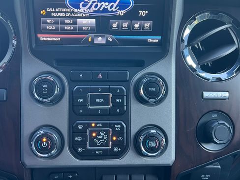 Used 2016 Ford F350 Lariat w/ Lariat Ultimate Package AWD/4WD image 34