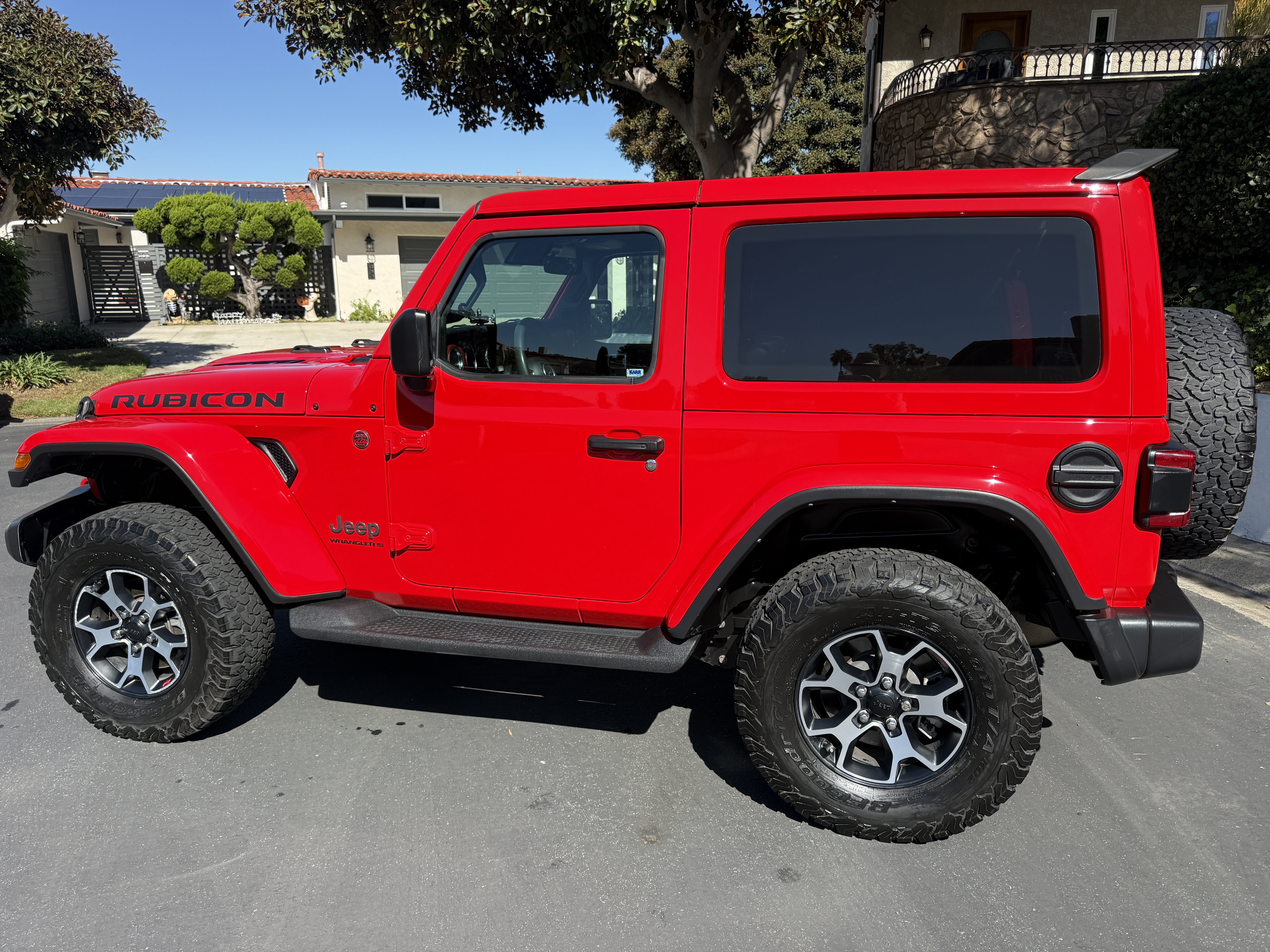 Used 2023 Jeep Wrangler Rubicon w/ LED Lighting Group AWD/4WD image 1