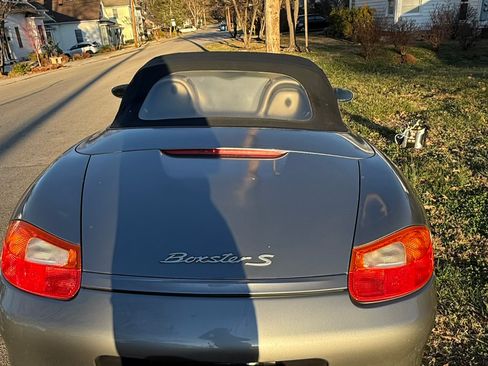 Used 2001 Porsche Boxster S image 9