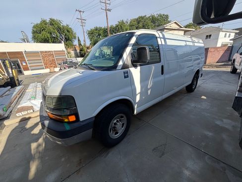 Used 2007 Chevrolet Express 2500 Extended w/ Power and Light Package image 5