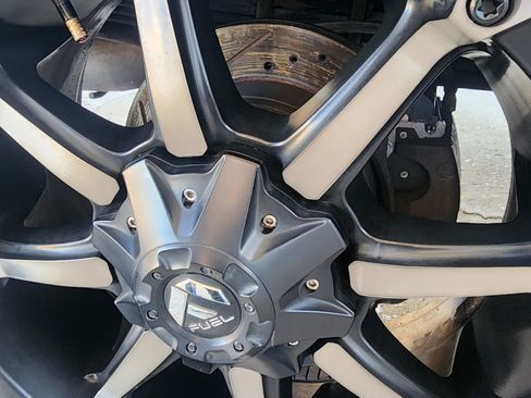 Used 2005 Chevrolet Silverado 2500 LT w/ Skid Plate Package image 5