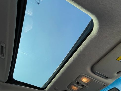 Used 2013 Hyundai Elantra Limited w/ Technology Pkg image 14