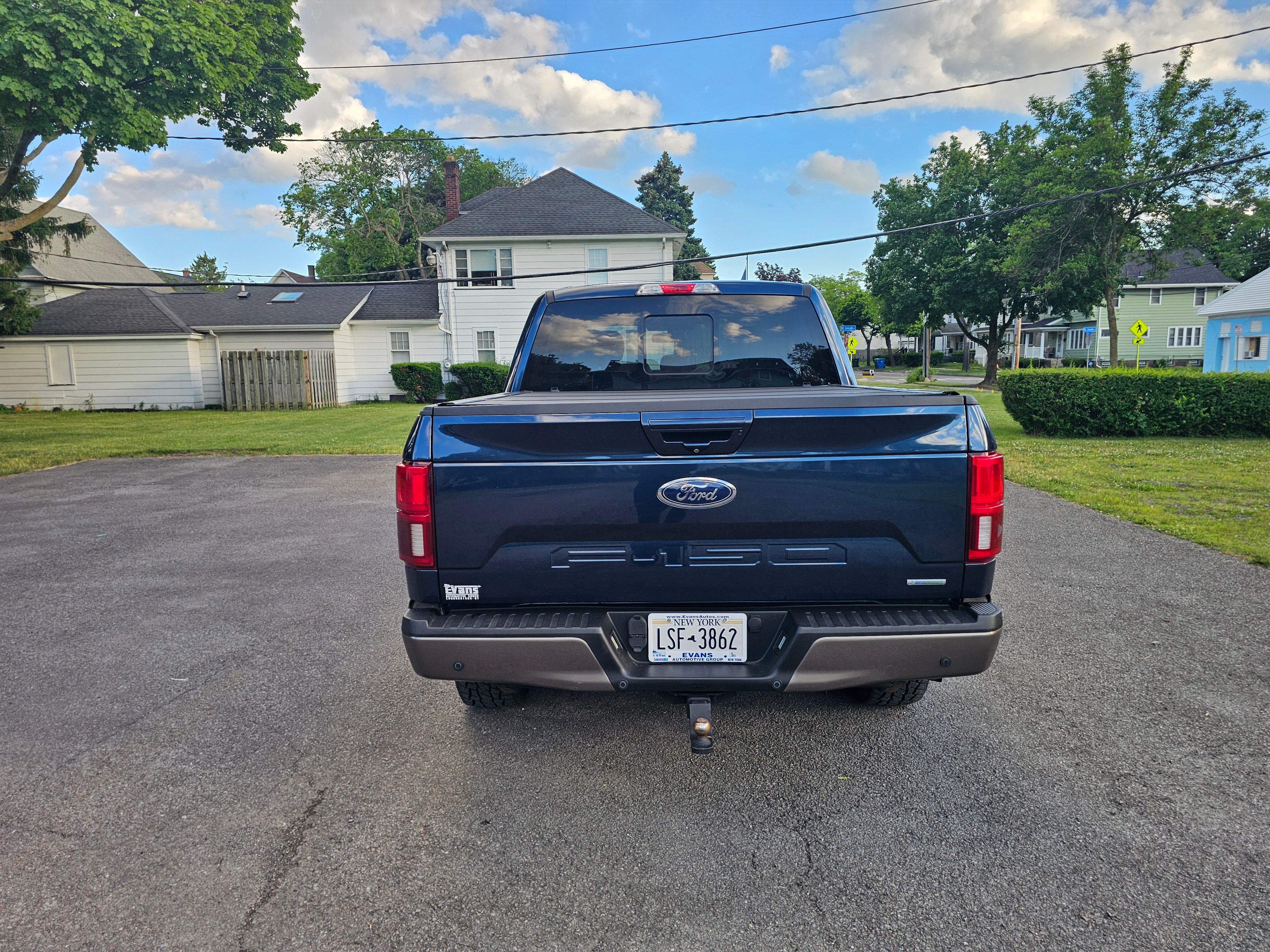 Used 2018 Ford F150 Lariat w/ Equipment Group 501A Mid AWD/4WD image 5