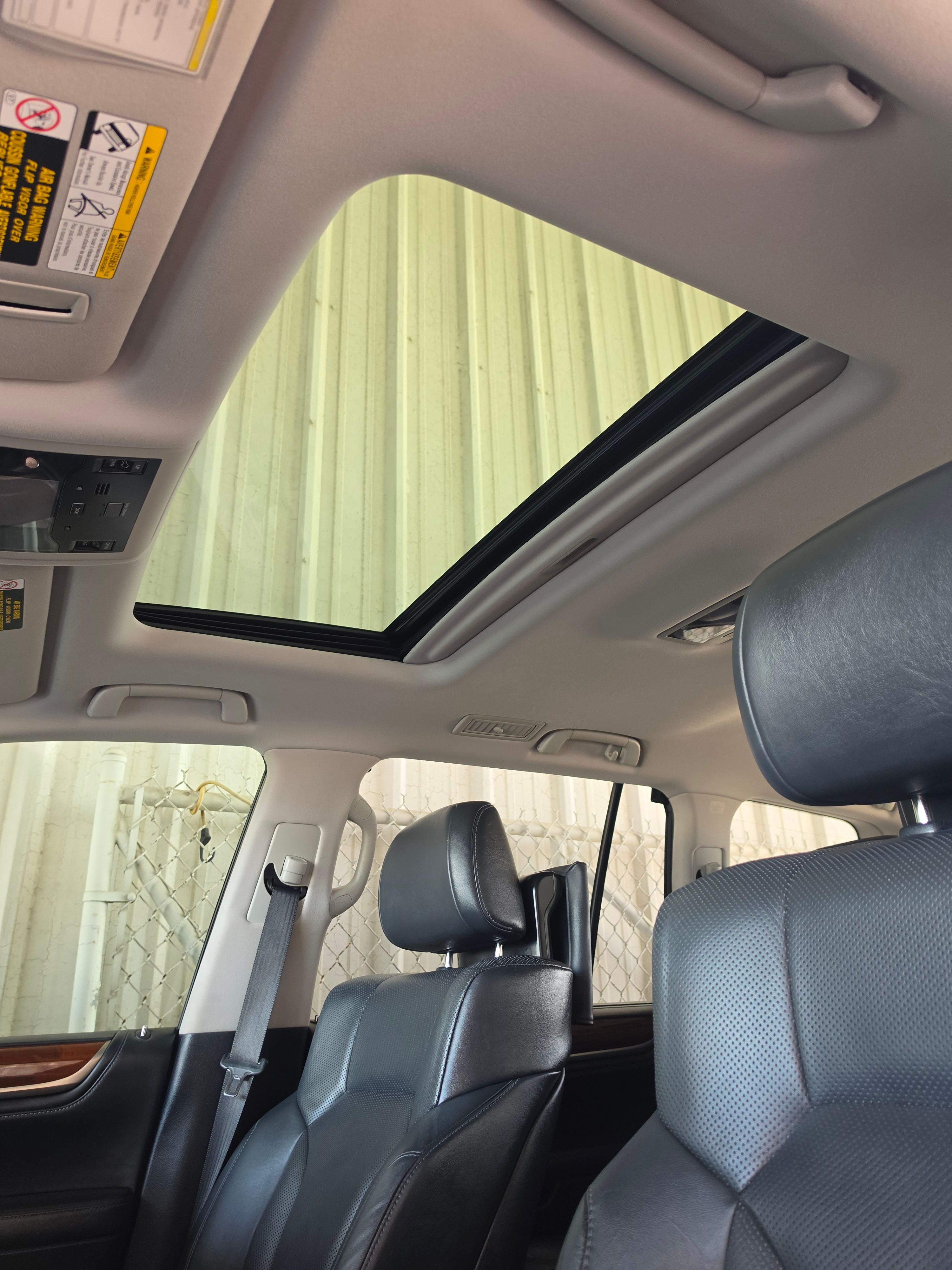 Used 2019 Lexus LX 570 4WD w/ Luxury Package image 15