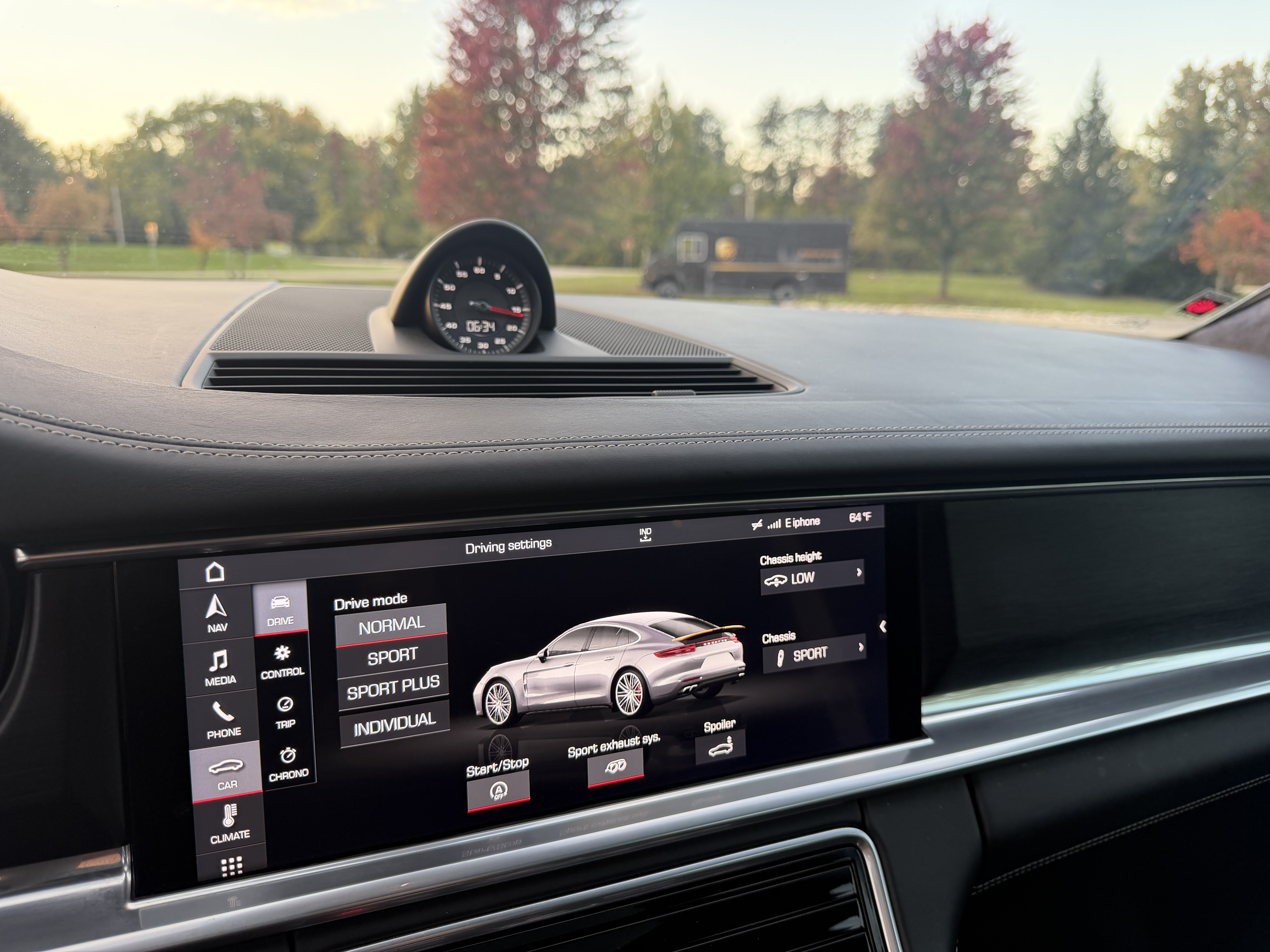 Used 2019 Porsche Panamera GTS w/ Assistance Package AWD/4WD image 29