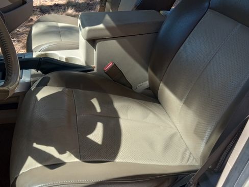 Used 2008 Jeep Liberty Limited w/ Premium Group II image 11