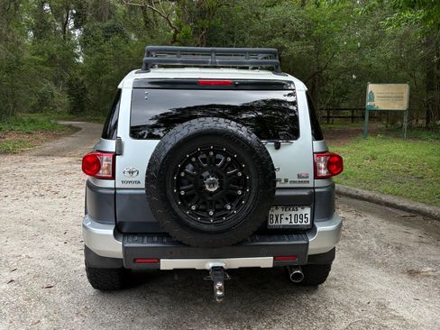 Used 2008 Toyota FJ Cruiser 4WD image 1