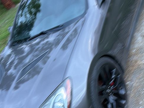 Used 2013 Hyundai Genesis 3.8 RWD image 2