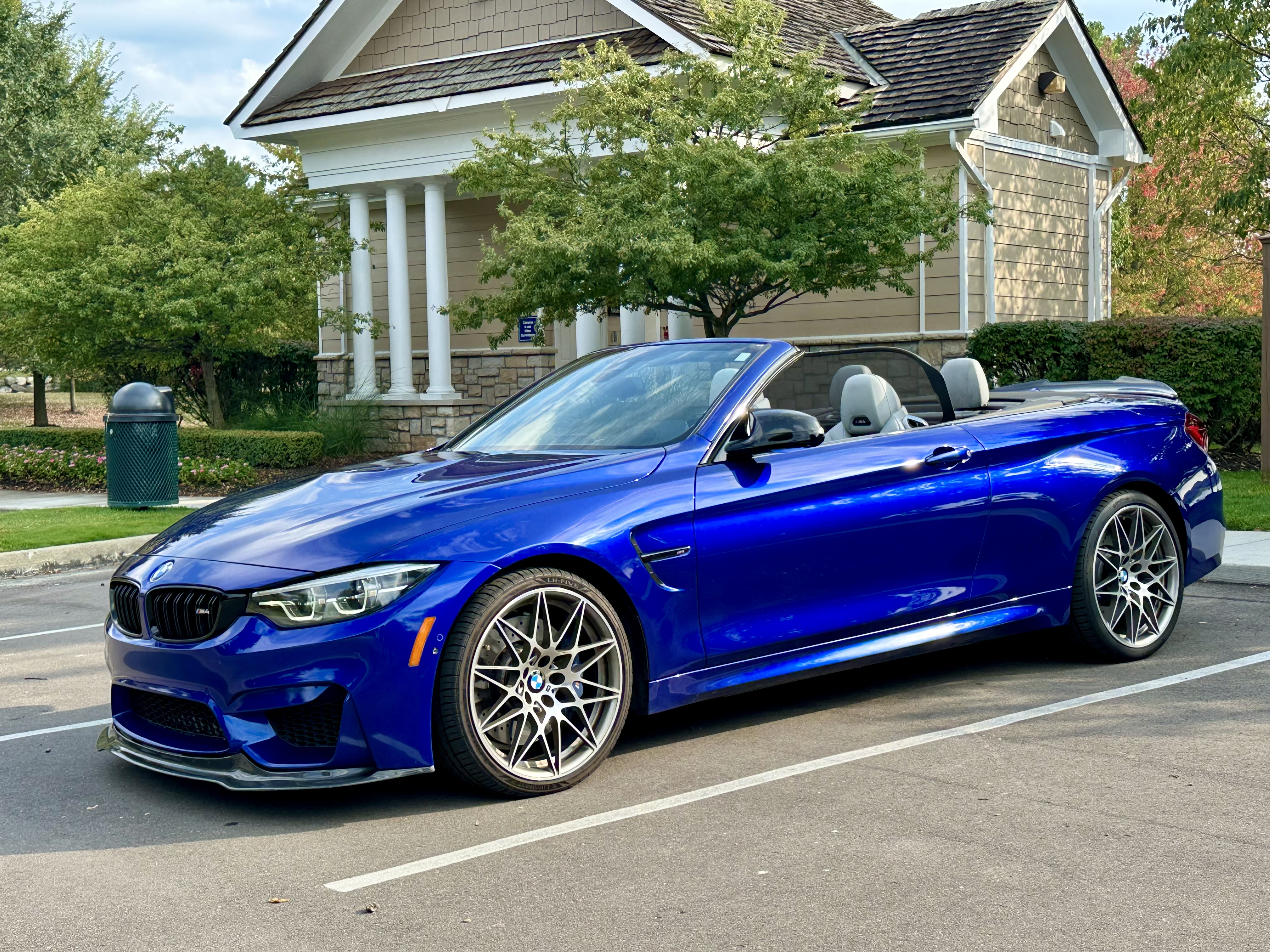 Used 2020 BMW M4 Convertible w/ Competition Package RWD image 5