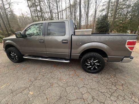 Used 2014 Ford F150 XLT w/ Equipment Group 302A Luxury image 6