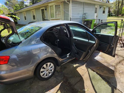 Used 2014 Volkswagen Jetta S image 12