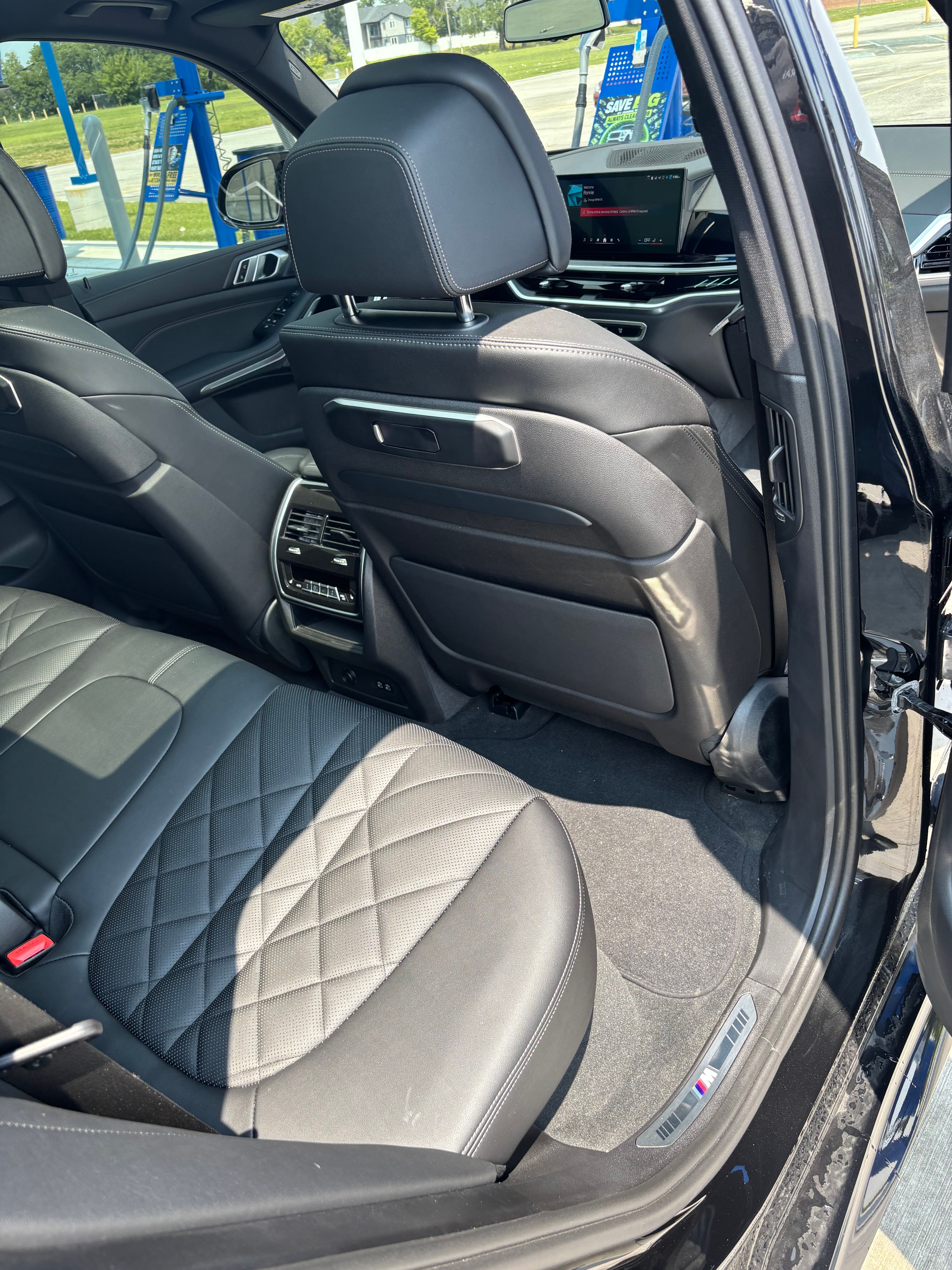 Used 2024 BMW X5 M60i AWD/4WD image 8