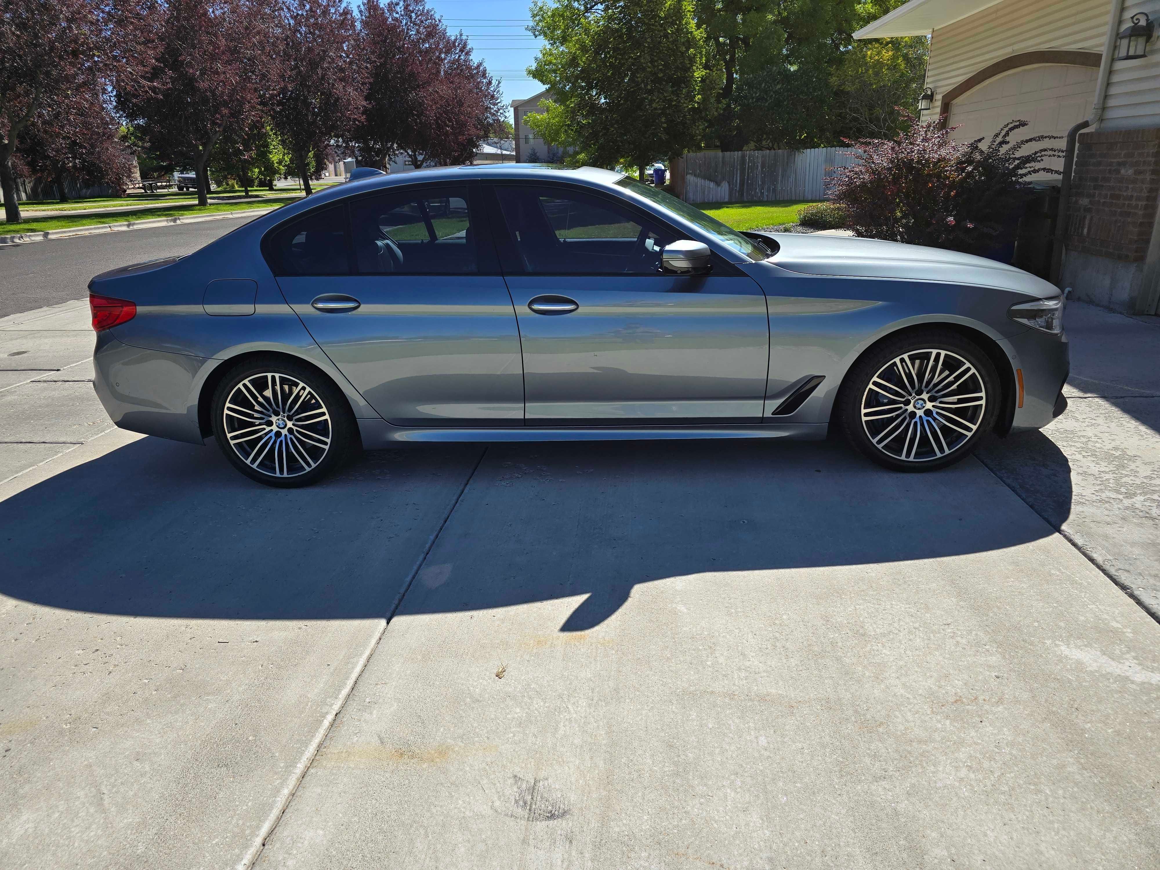 Used 2017 BMW 540i xDrive AWD/4WD image 4