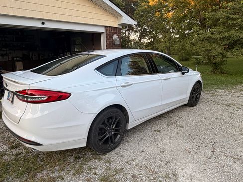 Used 2018 Ford Fusion S w/ Equipment Group 101A FWD image 5