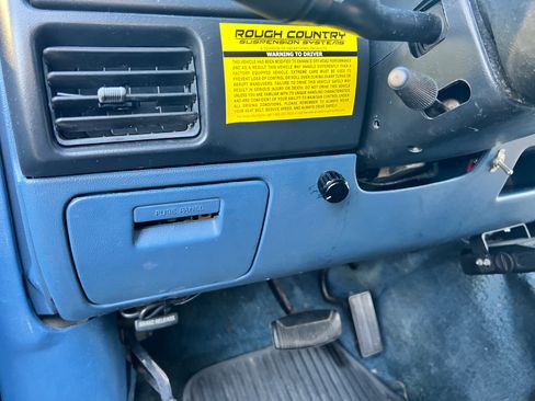 Used 1996 Ford F250 4x4 SuperCab image 10