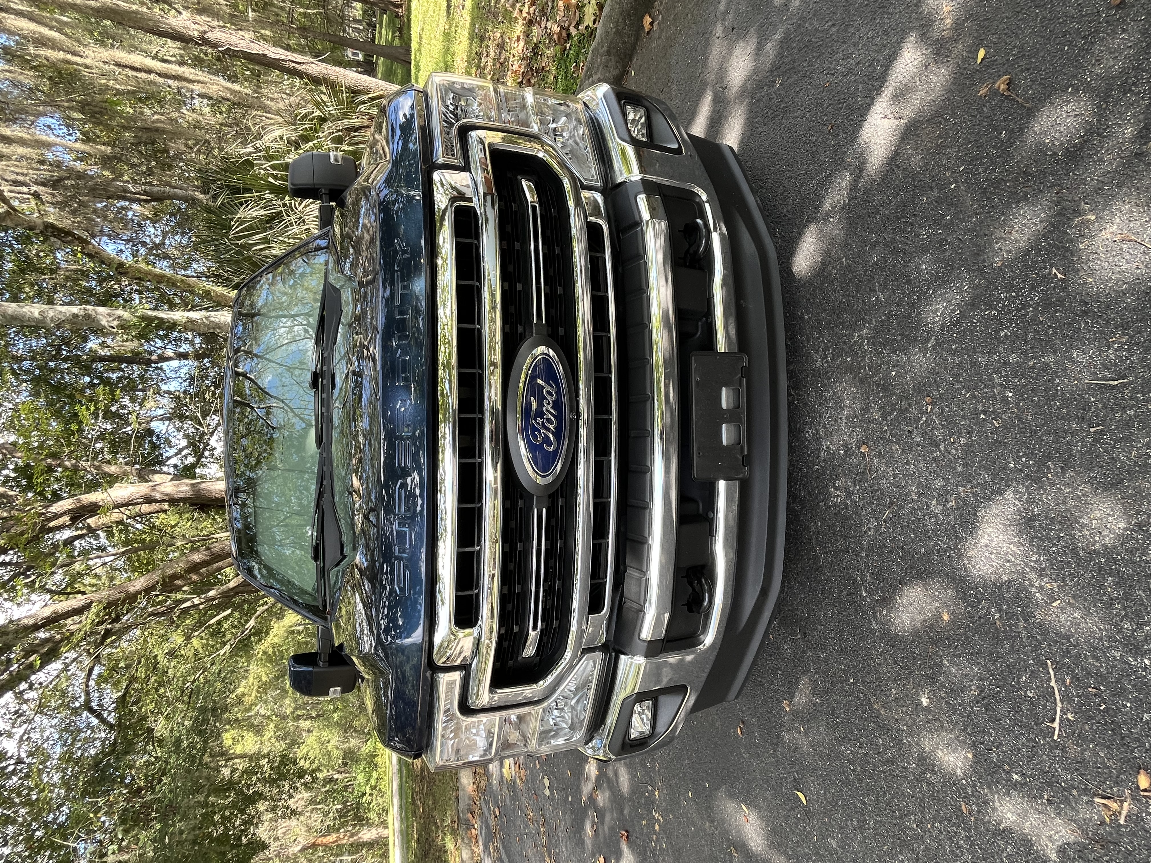 Used 2020 Ford F350 Lariat w/ Lariat Value Package AWD/4WD image 4