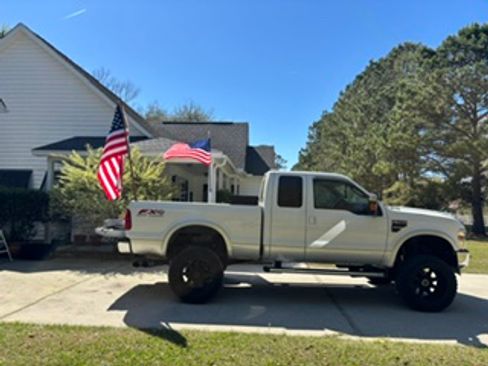 Used 2010 Ford F250 XLT AWD/4WD image 1