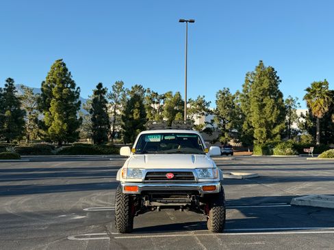 Used 1996 Toyota 4Runner Limited image 2