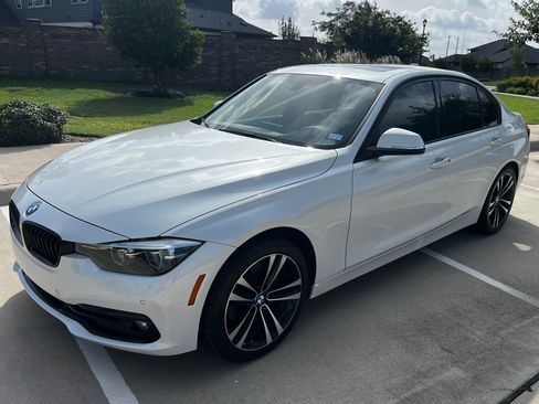 Used 2018 BMW 328d Sedan w/ Premium Package RWD image 4
