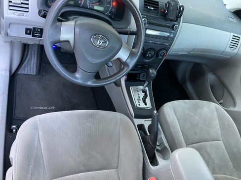 Used 2010 Toyota Corolla LE FWD image 14