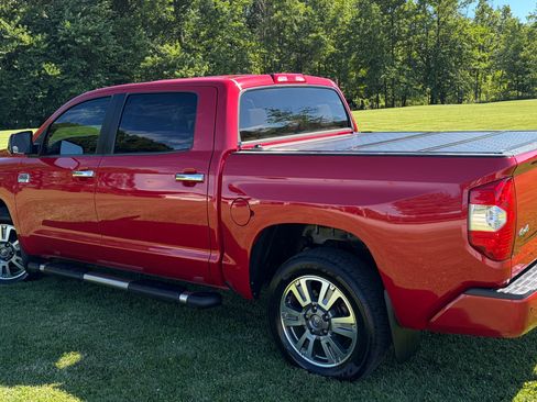 Used 2018 Toyota Tundra 1794 Edition AWD/4WD image 5