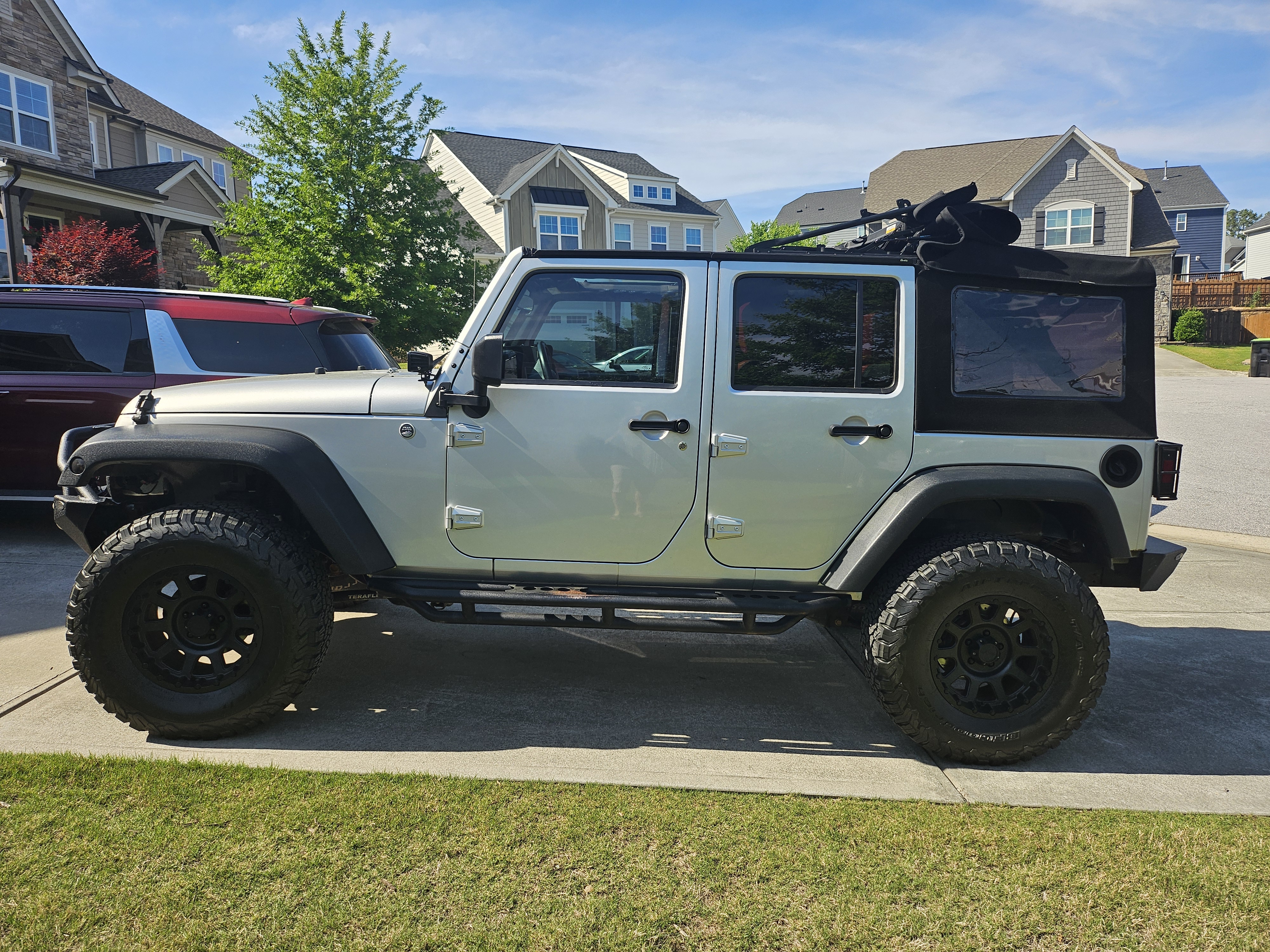 Used 2012 Jeep Wrangler Unlimited Sport AWD/4WD image 4
