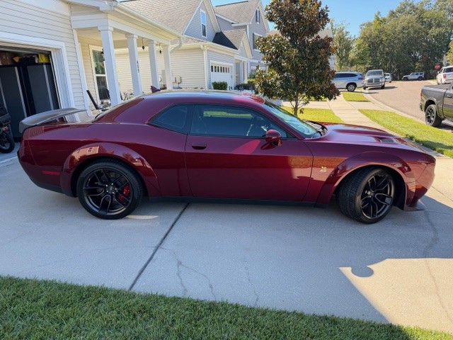 Used 2022 Dodge Challenger R/T Scat Pack RWD image 9