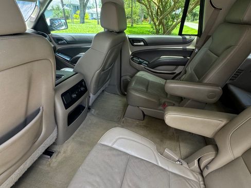 Used 2015 Chevrolet Tahoe LT RWD image 13