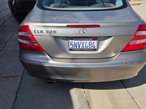 Used 2005 Mercedes-Benz CLK 320 Coupe image 6