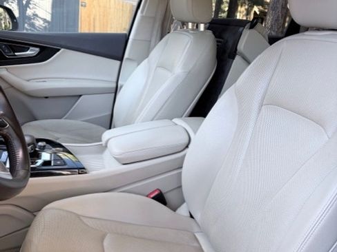 Used 2019 Audi Q7 3.0T Prestige w/ Prestige Package image 26