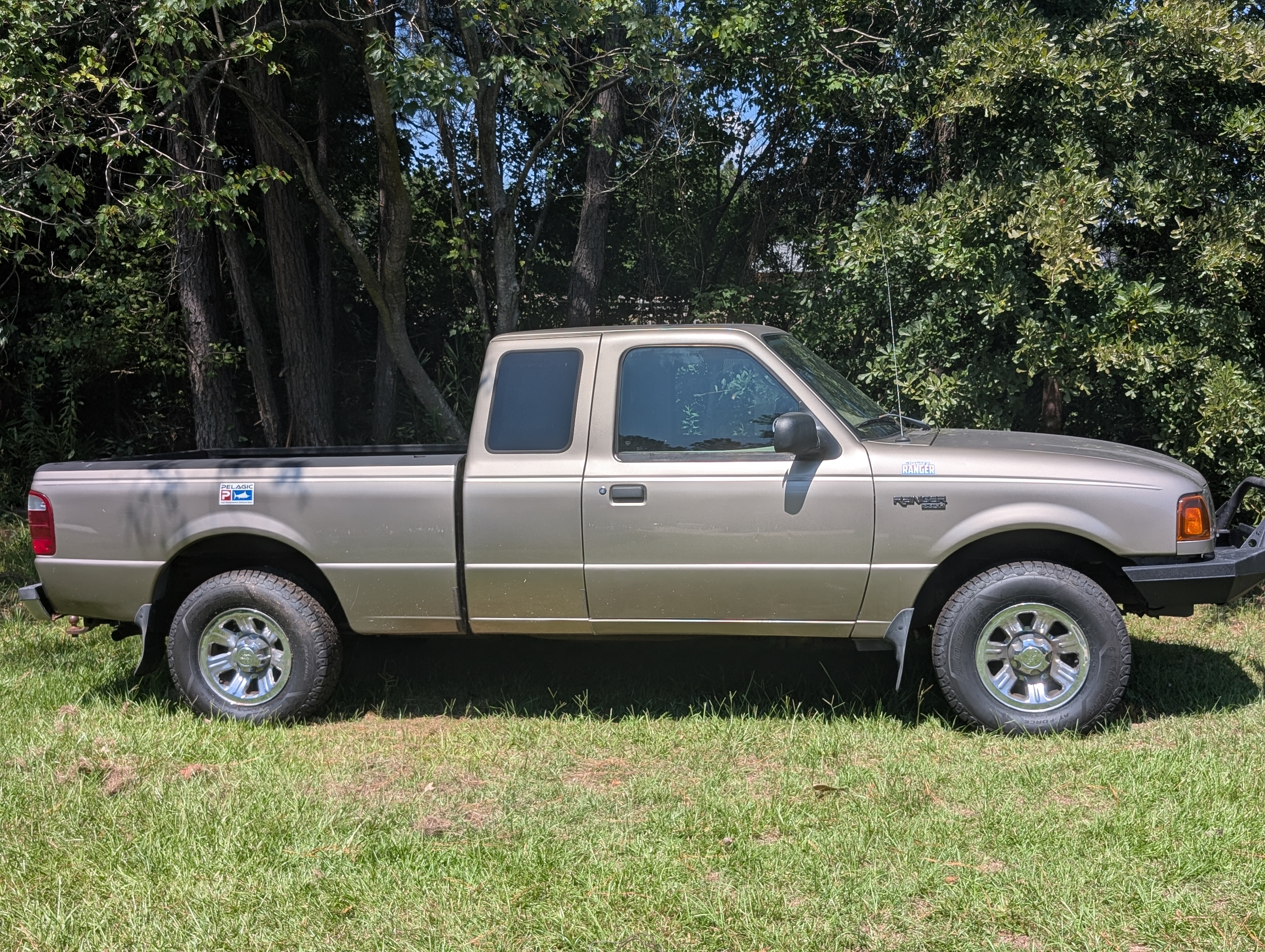 Used 2003 Ford Ranger XLT RWD image 2