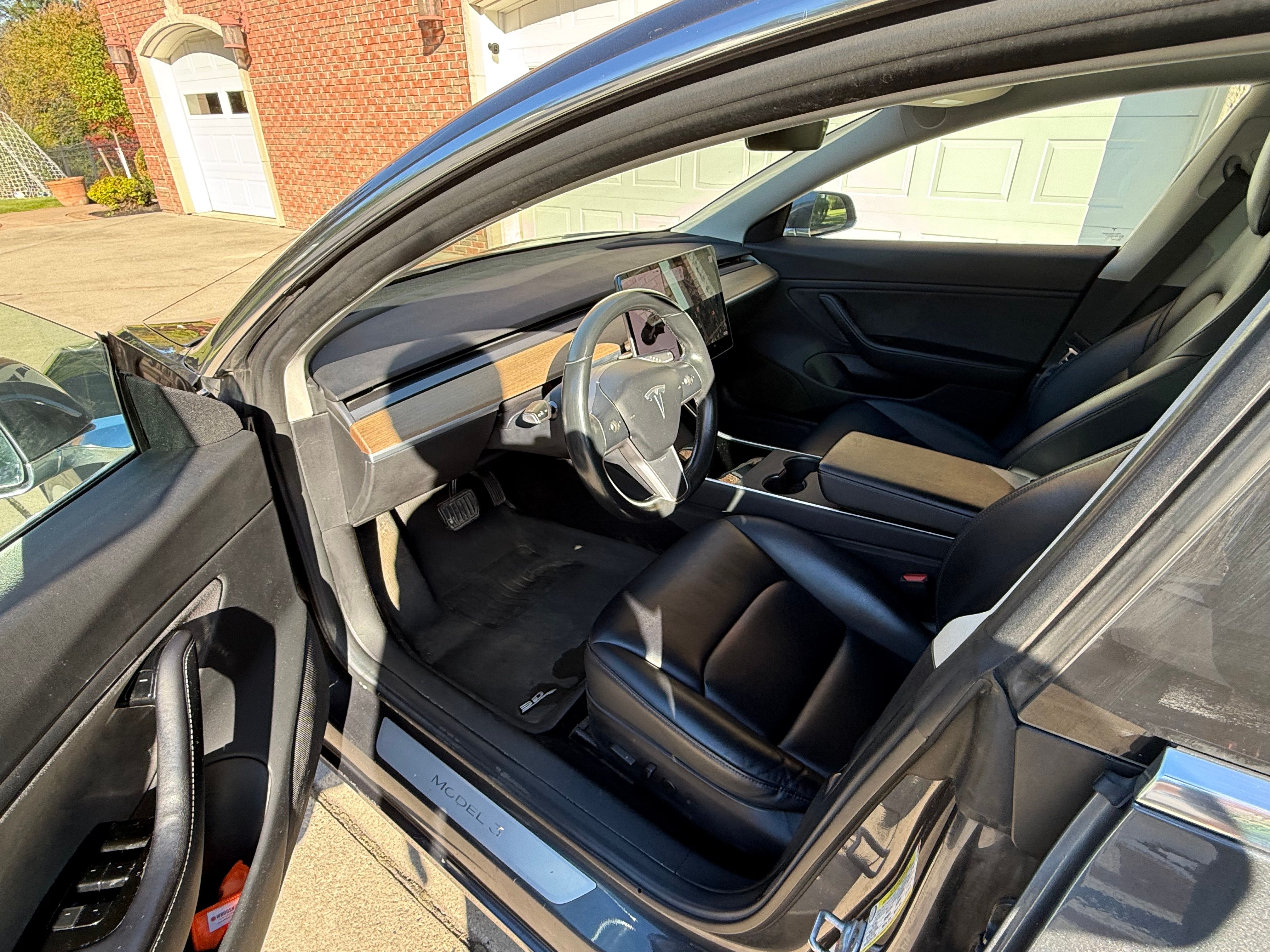 Used 2018 Tesla Model 3 Long Range AWD/4WD image 14