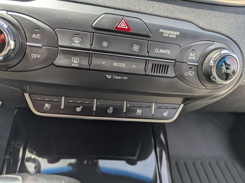 Used 2016 Kia Sorento SX w/ SXL Technology Package AWD/4WD image 14