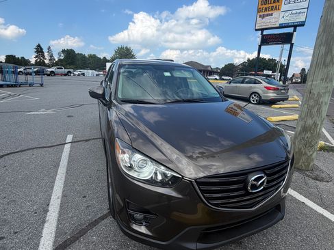 Used 2016 MAZDA CX-5 Touring w/ Bose/Moonroof Package AWD/4WD image 4