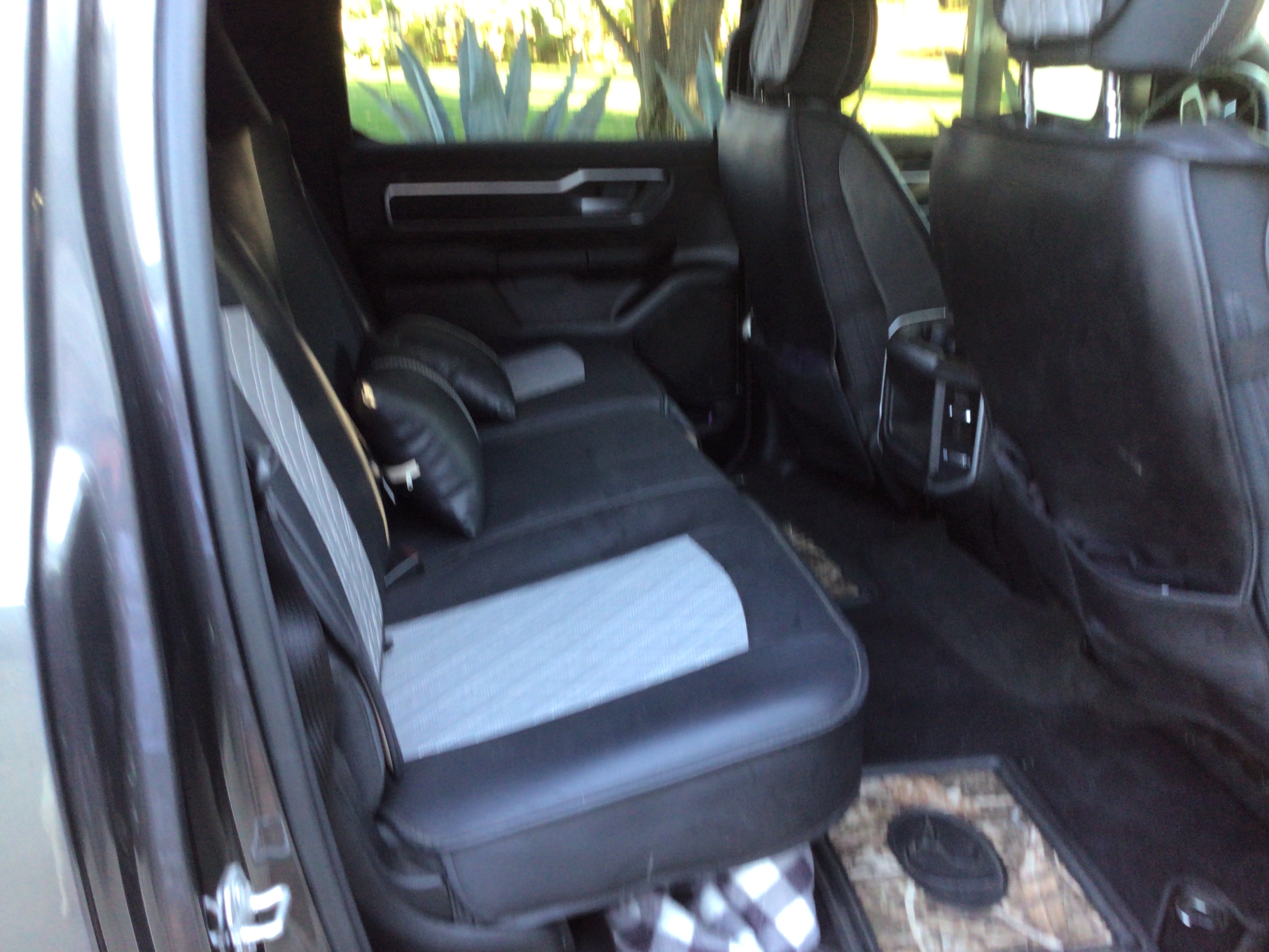 Used 2022 RAM 1500 Big Horn AWD/4WD image 10