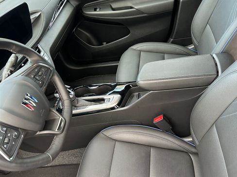 Used 2025 Buick Envista Sport Touring w/ Convenience I Package image 11