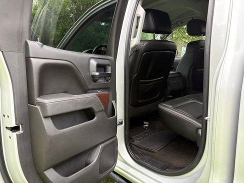 Used 2015 GMC Sierra 1500 SLT w/ SLT Preferred Package RWD image 11