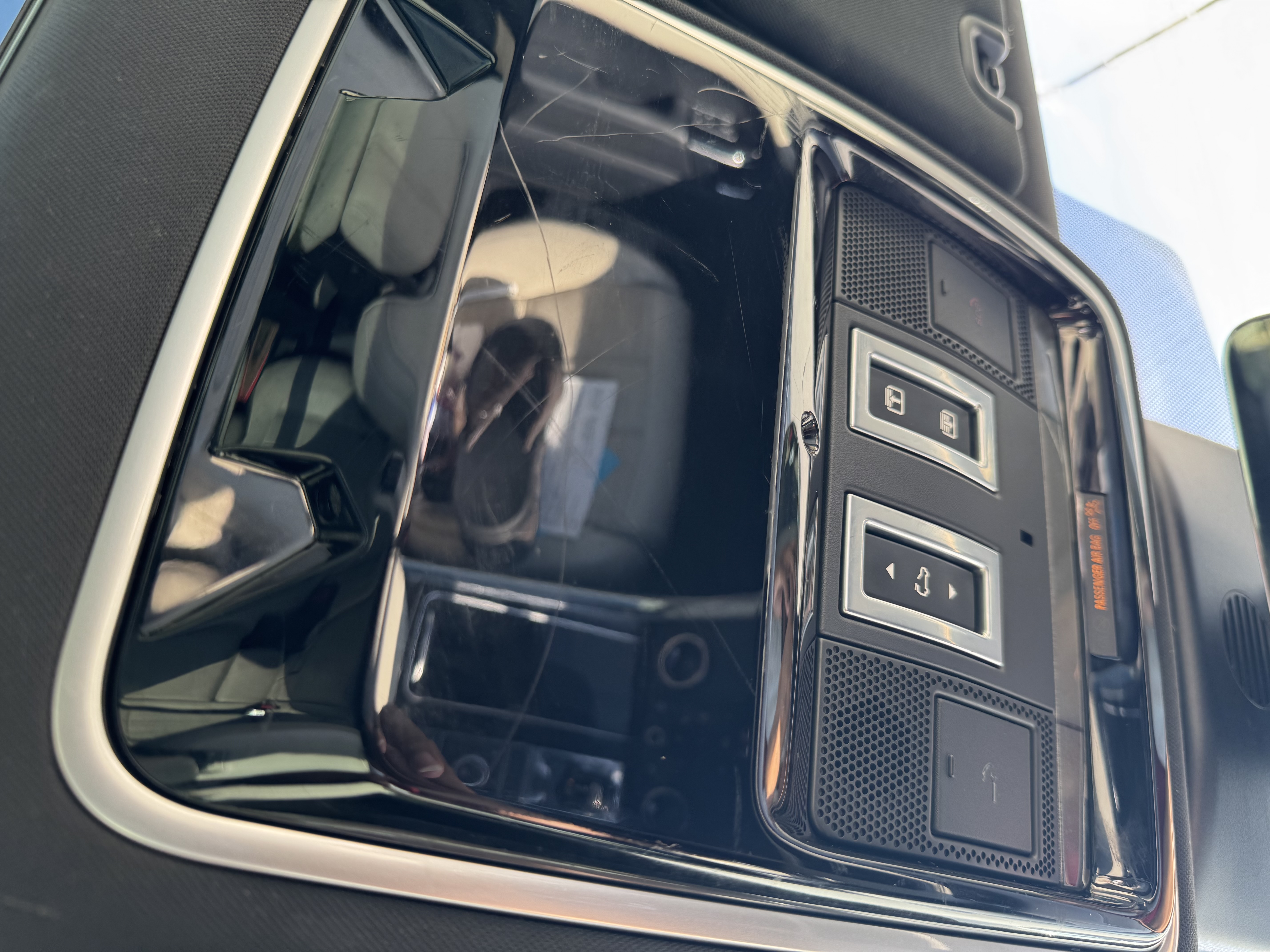 Used 2018 Land Rover Range Rover Sport HSE Dynamic AWD/4WD image 10