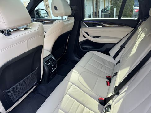 Used 2019 BMW X4 xDrive30i w/ Executive Package image 12