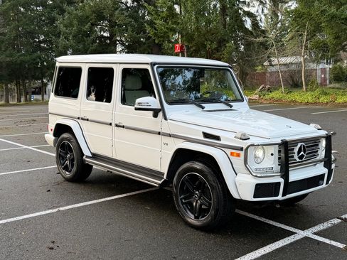 Used 2017 Mercedes-Benz G 550 image 5