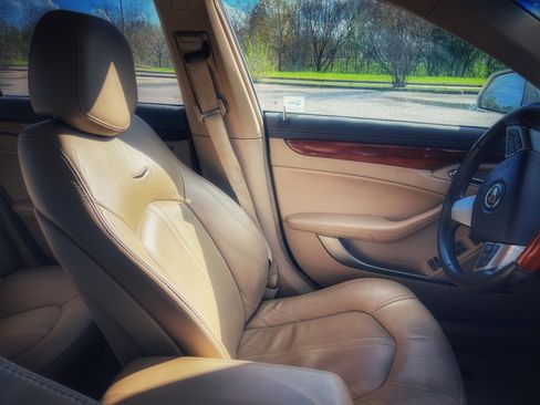 Used 2011 Cadillac CTS Luxury image 16